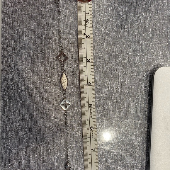 cute silver bracelet - Picture 2 of 2